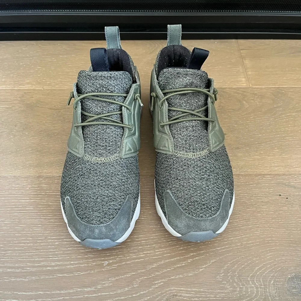 Reebok 3M Thinsulate Sneakers - Picture 2 of 5